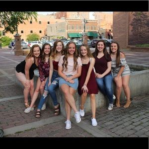 Meet your Posher, Natalie